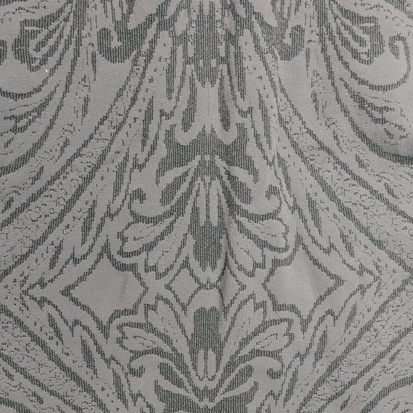 Athleta women's medium athletic top - Picture 2 of 10